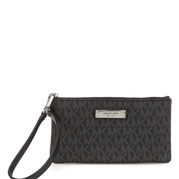 Michael Kors Accessories - Michael Kors Wrislet